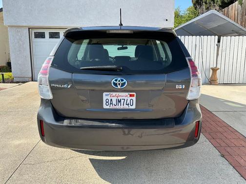 Gray 2017 Toyota Prius v Five
