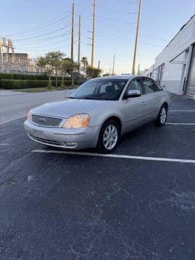 Silver 2006 Ford Five Hundred Limited