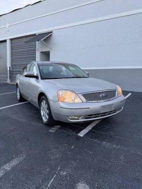 Silver 2006 Ford Five Hundred Limited
