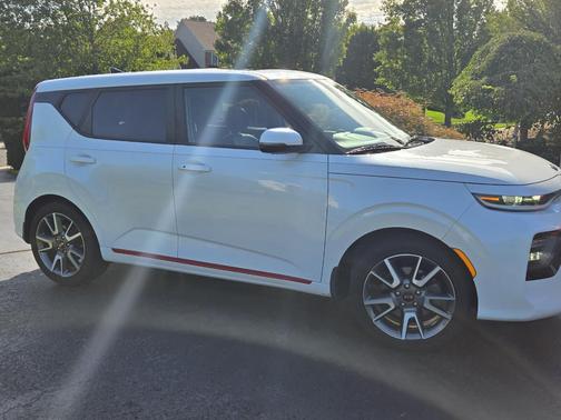White 2020 Kia Soul GT-Line Turbo
