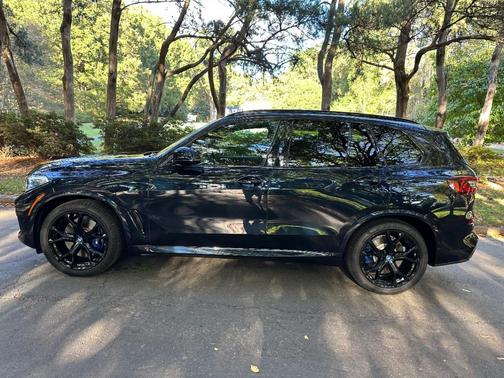 Black 2022 BMW X5 PHEV xDrive45e