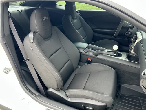 White 2014 Chevrolet Camaro 1SS