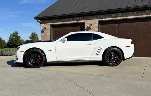 White 2014 Chevrolet Camaro 1SS