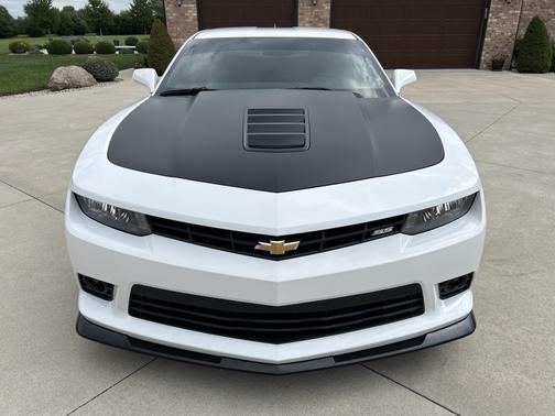 White 2014 Chevrolet Camaro 1SS