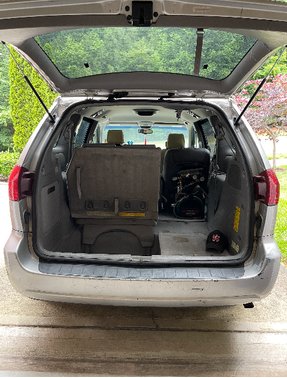 Silver 2004 Toyota Sienna LE