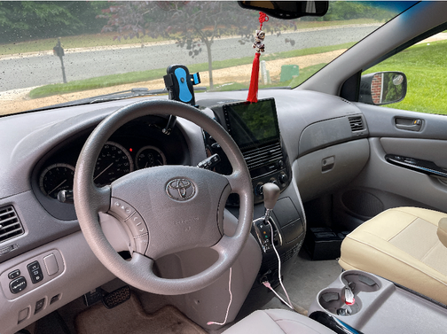Silver 2004 Toyota Sienna LE
