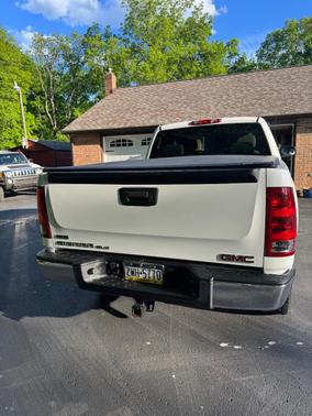 White 2012 GMC Sierra 1500 SLE