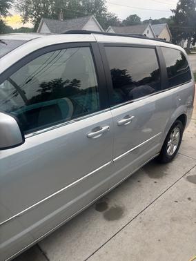 2010 Chrysler Town & Country Touring