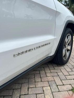 White 2016 Jeep Grand Cherokee Limited