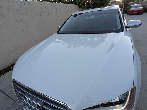 White 2013 Audi S8 4.0T