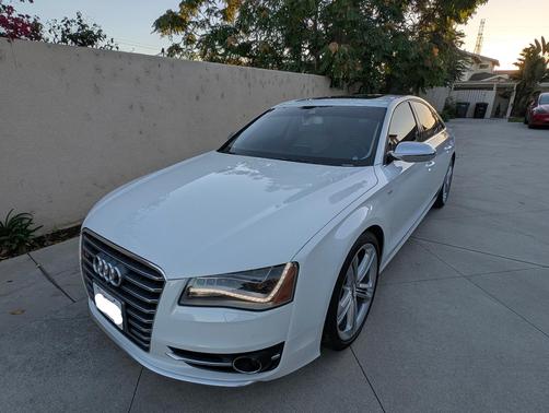 White 2013 Audi S8 4.0T