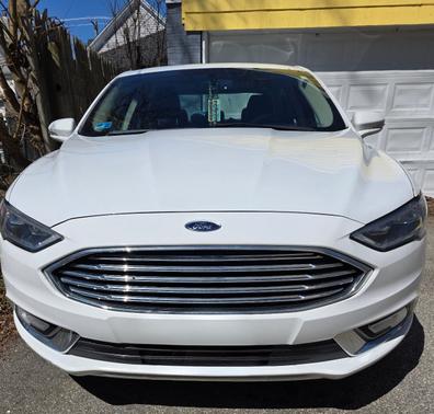 White 2018 Ford Fusion Titanium