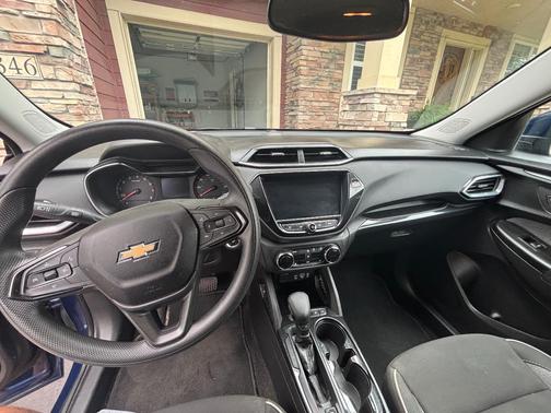 Blue 2023 Chevrolet Trailblazer LT