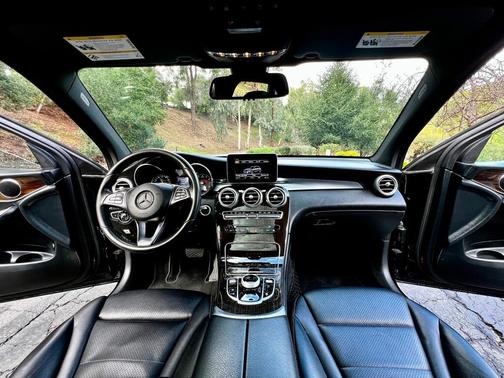2017 Mercedes-Benz GLC 300 Base