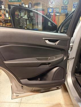 Silver 2020 Ford Edge SE