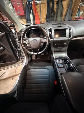 Silver 2020 Ford Edge SE
