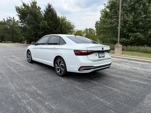 2025 Volkswagen Jetta SEL