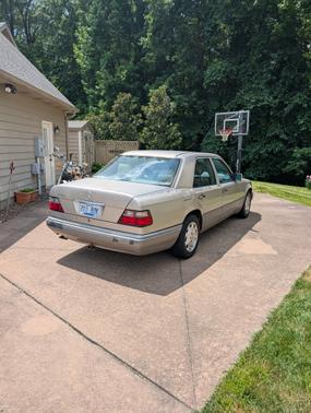 1995 Mercedes-Benz E-Class E420