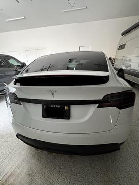2023 Tesla Model X Base