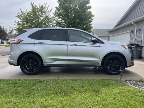 2020 Ford Edge ST