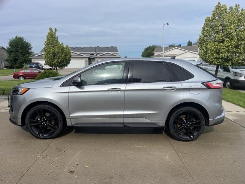 2020 Ford Edge ST