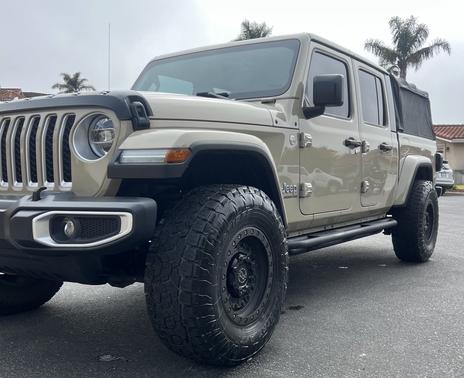 2020 Jeep Gladiator Overland