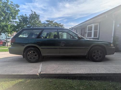 Green 1998 Subaru Legacy Outback AWD
