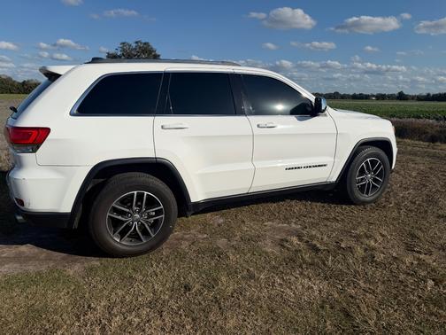2018 Jeep Grand Cherokee Laredo E