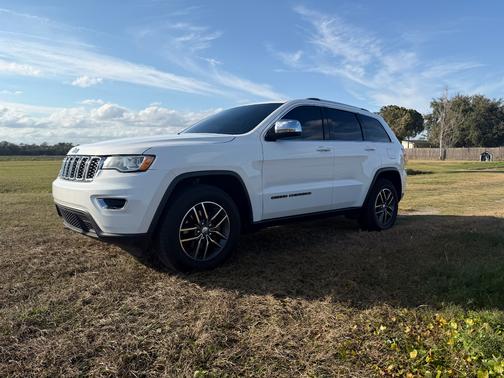 2018 Jeep Grand Cherokee Laredo E