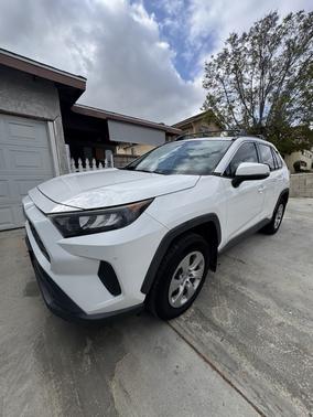 2019 Toyota RAV4 LE