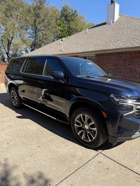 2022 Chevrolet Suburban LT