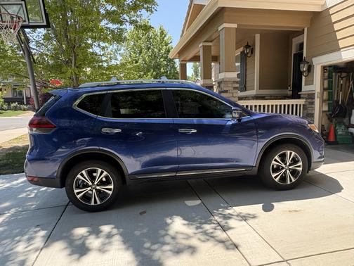 Blue 2018 Nissan Rogue SL