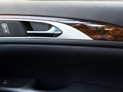 2014 Lincoln MKZ Hybrid Base