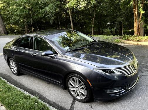 2014 Lincoln MKZ Hybrid Base