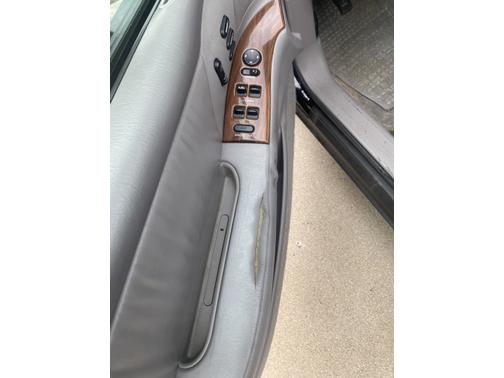 2002 Buick Park Avenue Base