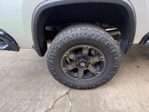 Silver 2020 Chevrolet Silverado 2500 Custom