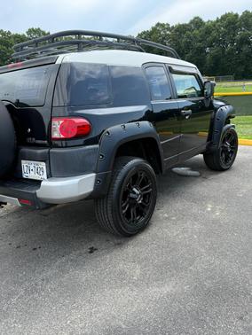 Black 2007 Toyota FJ Cruiser Base