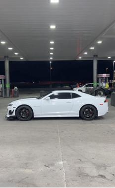White 2015 Chevrolet Camaro 2SS