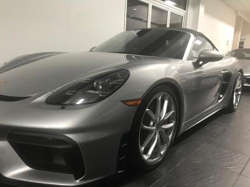Silver 2022 Porsche 718 Spyder 718 Spyder