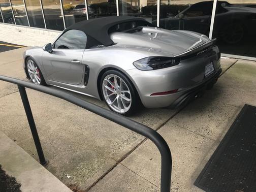 Silver 2022 Porsche 718 Spyder 718 Spyder