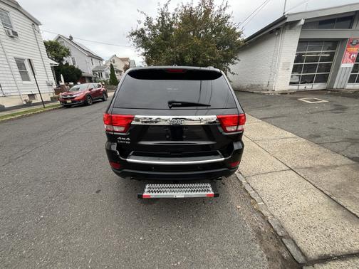 Black 2013 Jeep Grand Cherokee Limited