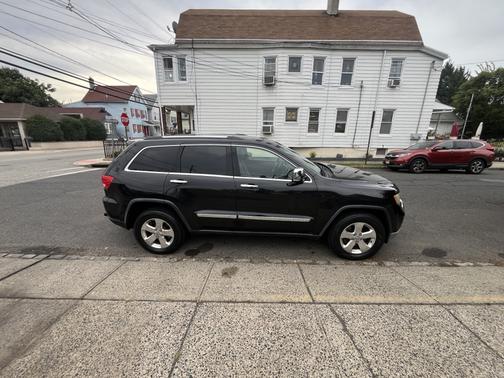 Black 2013 Jeep Grand Cherokee Limited