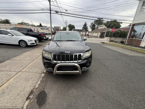 Black 2013 Jeep Grand Cherokee Limited