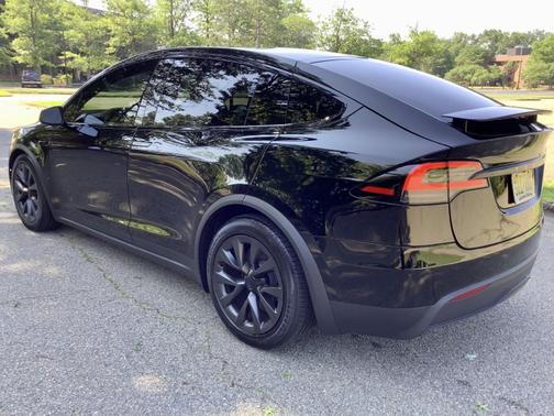 2024 Tesla Model X Long Range
