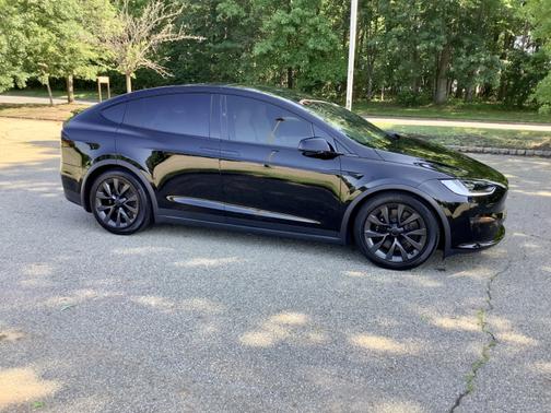 2024 Tesla Model X Long Range