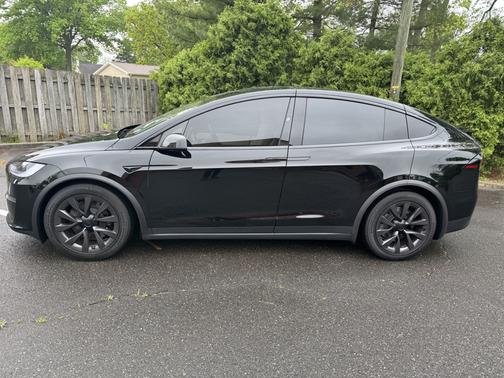 2024 Tesla Model X Long Range