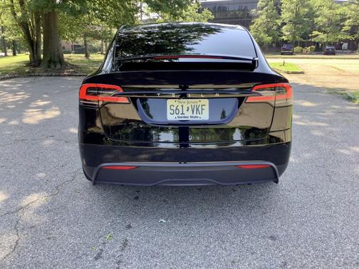 2024 Tesla Model X Long Range