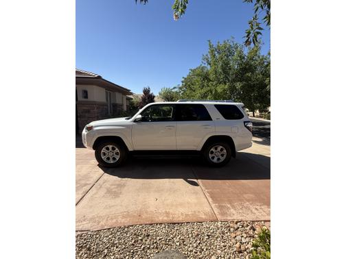 2017 Toyota 4Runner SR5 Premium