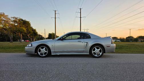 2000 Ford Mustang GT