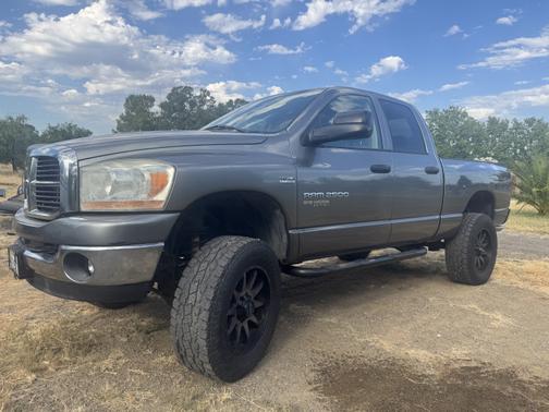 2006 Dodge Ram 2500 SLT Quad Cab